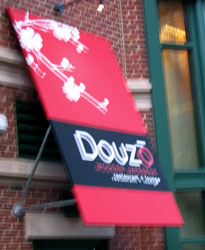 Douzo sign