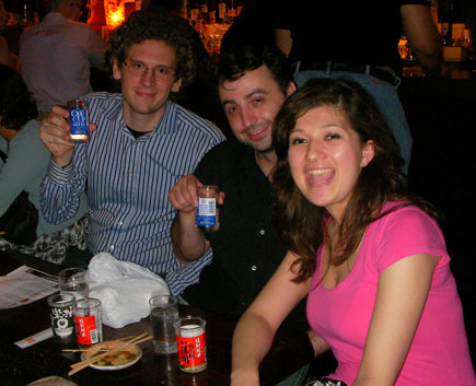 Eamon-san and friends enjoy Cup Sake at Soba Totto!