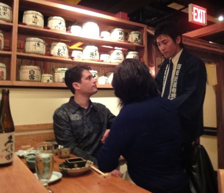 Sanjo-san introduces Kubota sake to some Niigata Fans